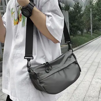 2023 Повседневные однотонные женские сумки, роскошная дизайнерская сумка через плечо из нейлоновой ткани, Женская сумка-мессенджер для мобильного телефона Оптом
