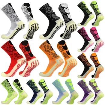 5 пар новых спортивных футбольных носков с камуфляжным рисунком, средних повседневных тренировочных нескользящих силиконовых футбольных носков