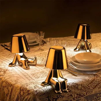 Nordic Little Golden Man Ночник Thinker Лампа Художественное оформление атмосферы Кабинет Лампа для кофейного бара Прикроватная настольная лампа Перезаряжаемая