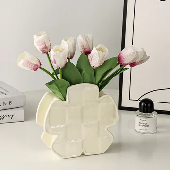 Ваза в скандинавском минималистичном стиле с тюльпанами, вставка для стола в гостиной Senior Sense, Сухоцветы, Креативное украшение винного шкафа