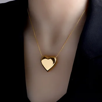 Европейский и американский хип-хоп Простой Металлический кулон в виде персикового сердца, ожерелье из титановой стали, сексуальная цепочка для ключиц для женщин 2021 года
