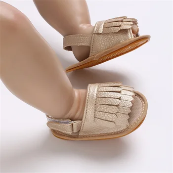Модные летние сандалии для маленьких девочек, обувь на плоской подошве с кисточками, Нескользящая резиновая подошва, обувь для первых ходунков для новорожденных малышей от 0 до 18 месяцев
