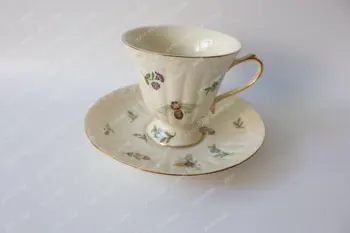 Набор кофейных чашек в форме бабочки с пчелиным цветком, расписанный золотом, каждая печать отличается от другой